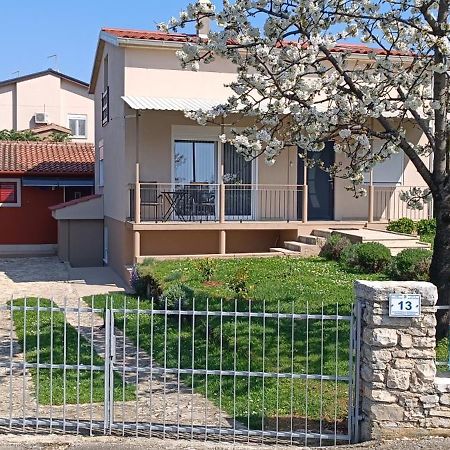 רוביני Apartman Studio Erin מראה חיצוני תמונה