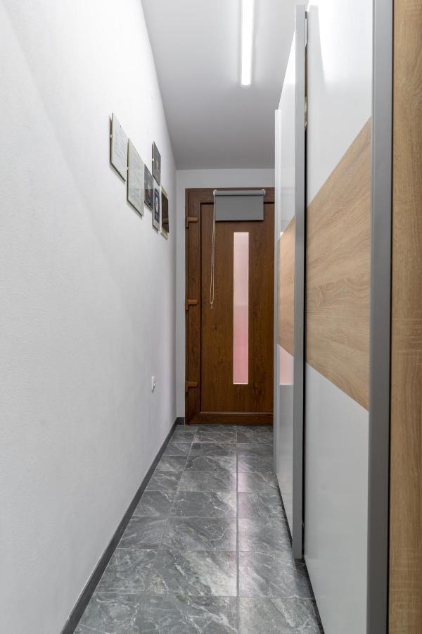 רוביני Apartman Studio Erin מראה חיצוני תמונה